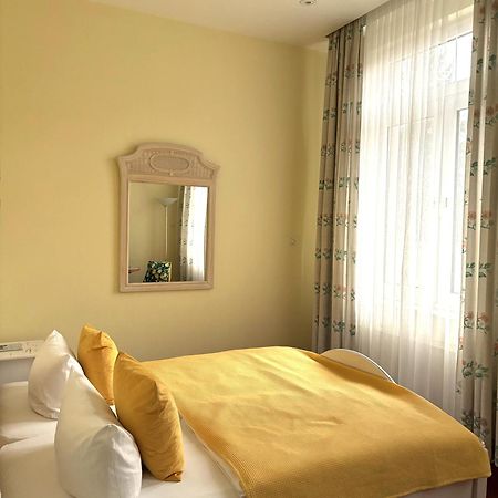 Hotel Villa Hentzel ไวมาร์ ภายนอก รูปภาพ