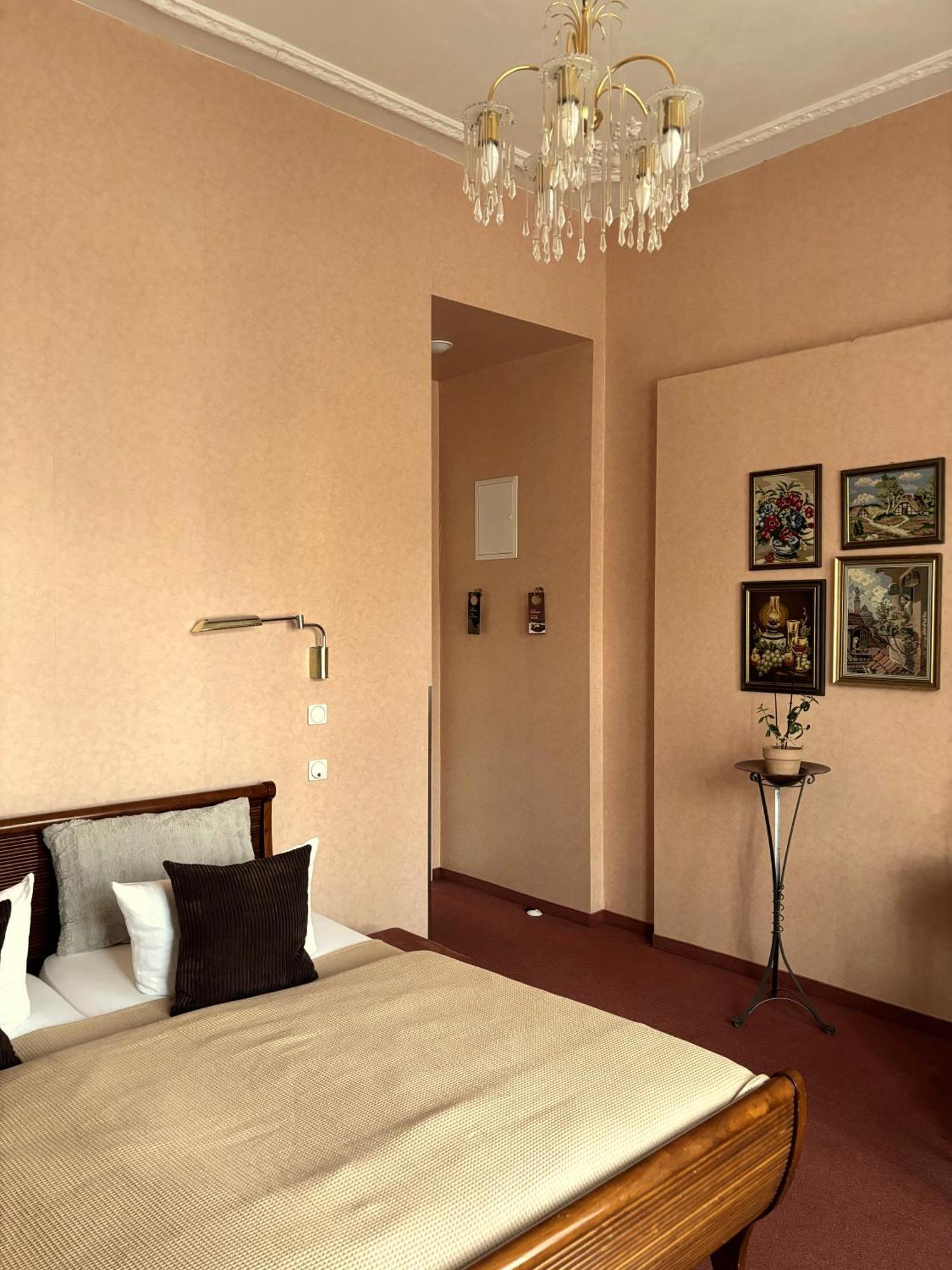Hotel Villa Hentzel ไวมาร์ ภายนอก รูปภาพ