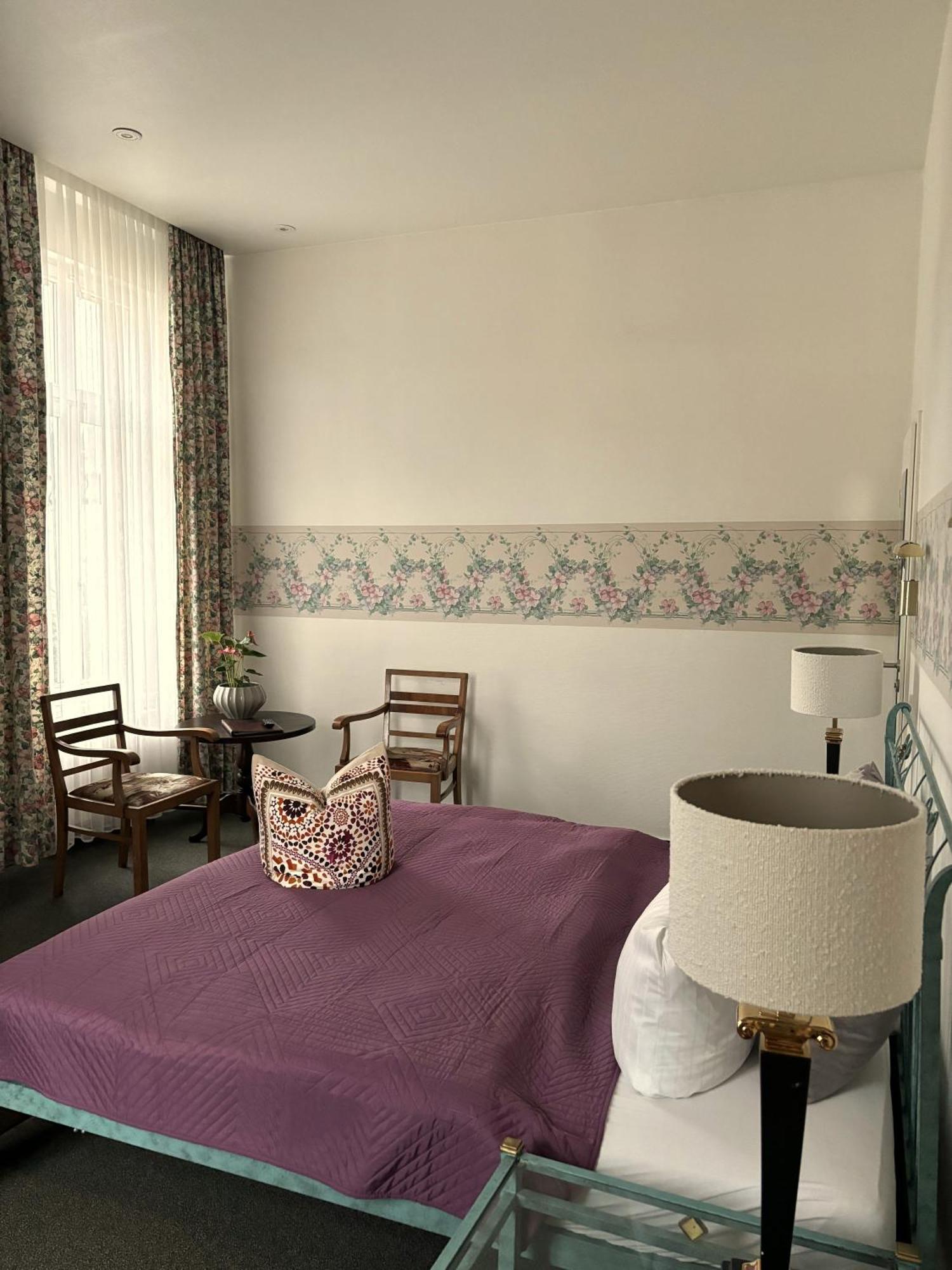 Hotel Villa Hentzel ไวมาร์ ภายนอก รูปภาพ