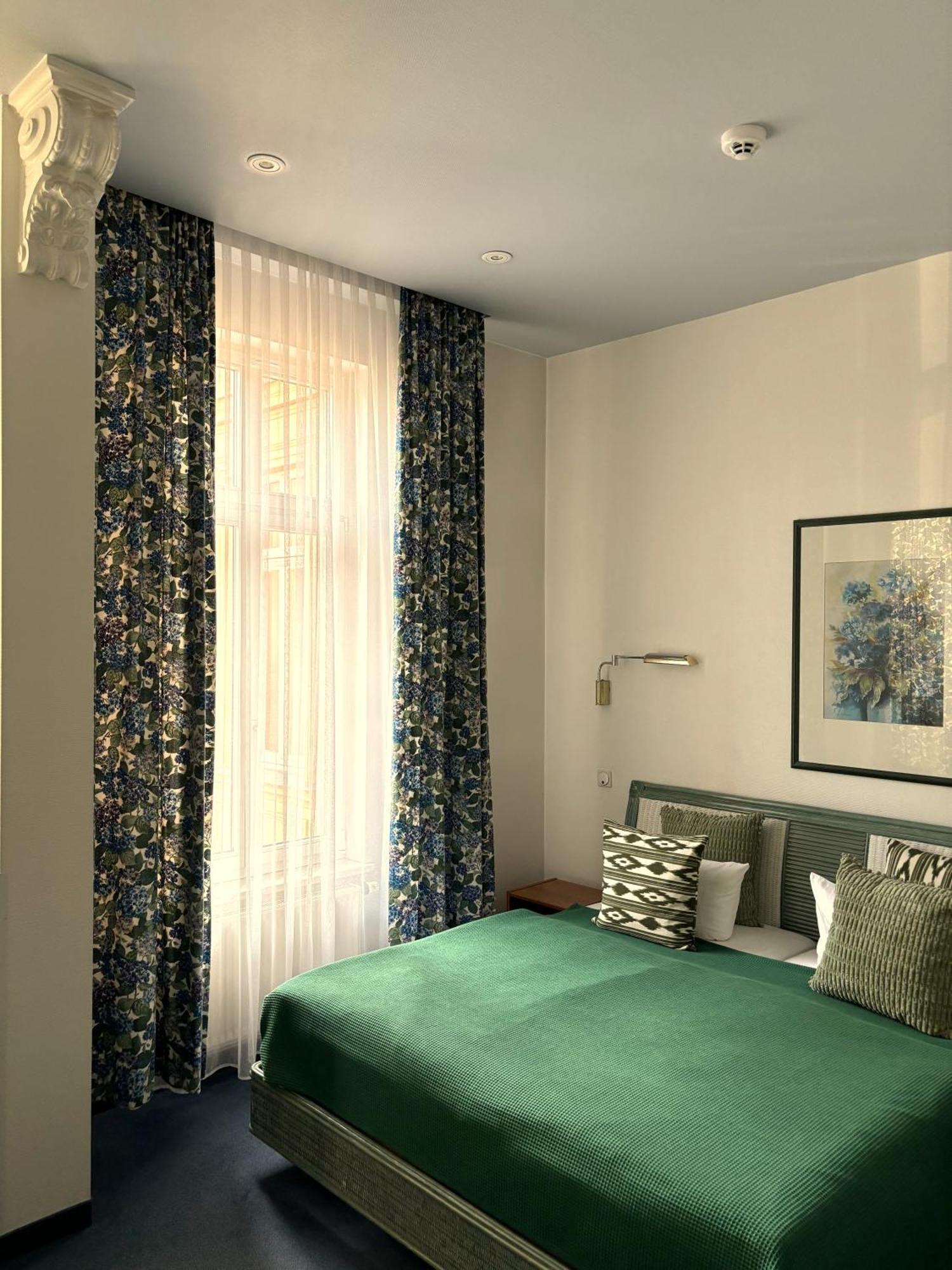 Hotel Villa Hentzel ไวมาร์ ภายนอก รูปภาพ