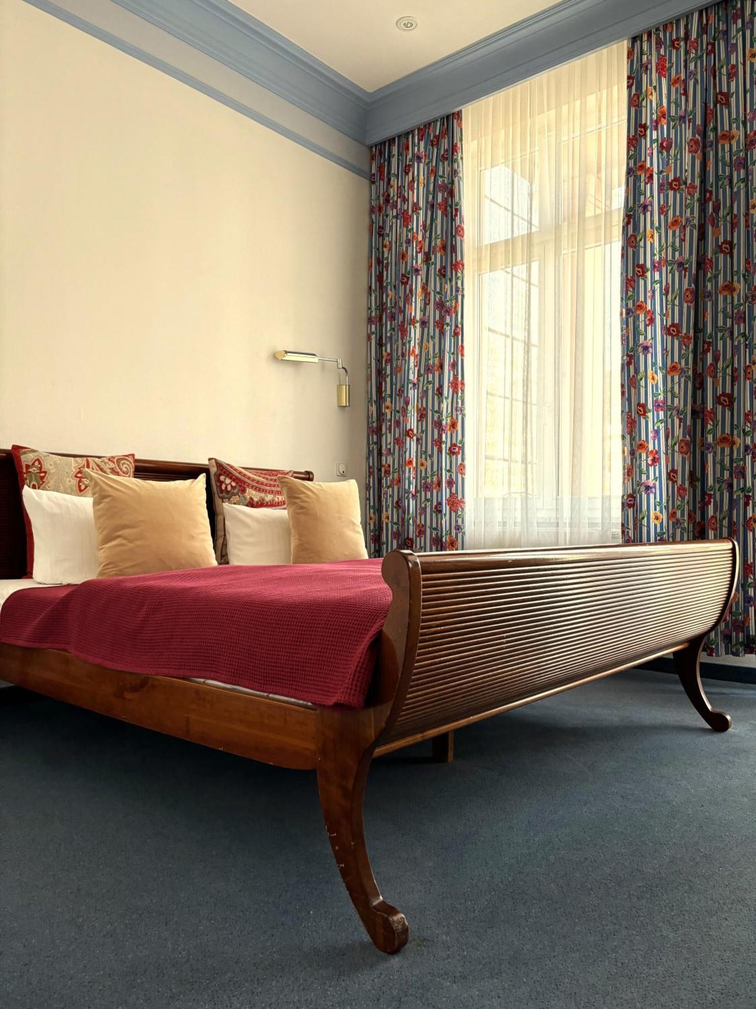 Hotel Villa Hentzel ไวมาร์ ภายนอก รูปภาพ