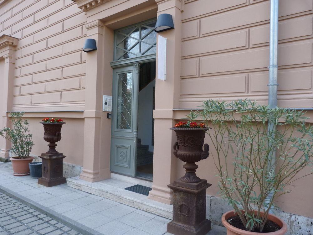 Hotel Villa Hentzel ไวมาร์ ภายนอก รูปภาพ