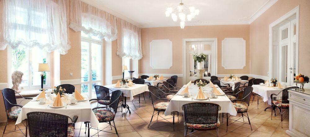 Hotel Villa Hentzel ไวมาร์ ภายนอก รูปภาพ